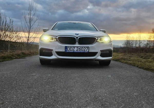 BMW Seria 5 cena 124999 przebieg: 132000, rok produkcji 2017 z Dzierżoniów małe 67